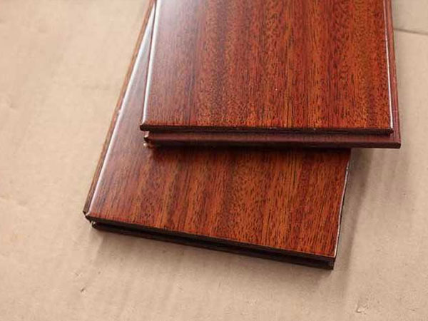 實(shí)木地板保養(yǎng)