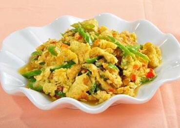 蓖麻油炒雞蛋有哪些功效？