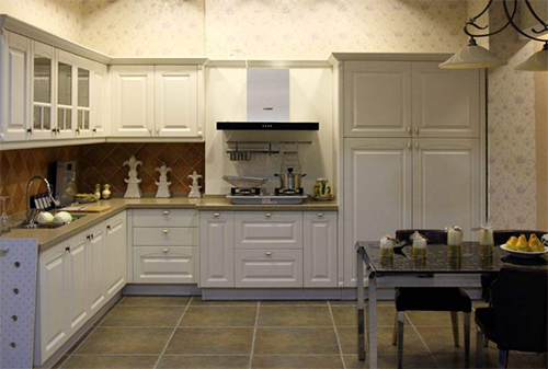 【裝修攻略】櫥柜臺面用石材好還是不銹鋼好？選對了多用十年沒問題