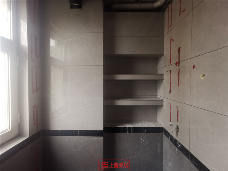 森林城130平基礎(chǔ)完工在施工地