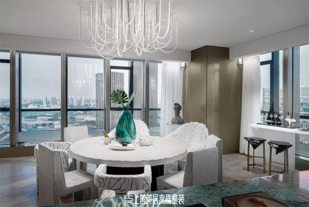 萬(wàn)科大都會(huì)270平現(xiàn)代